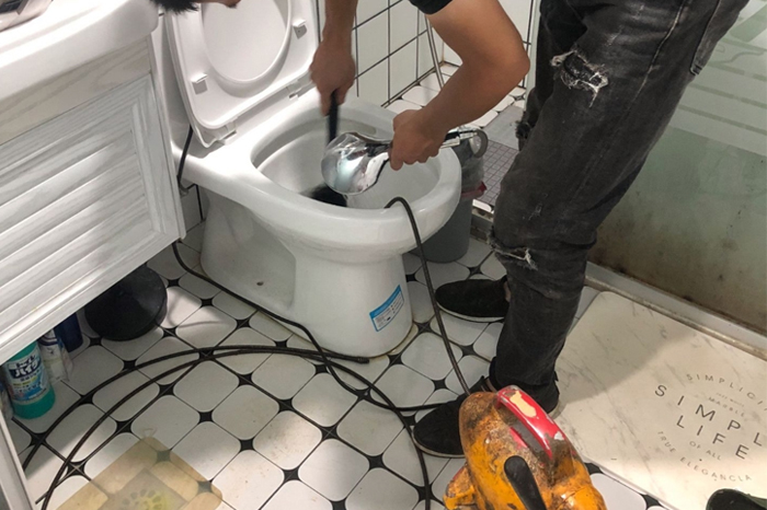 市北疏通下水道