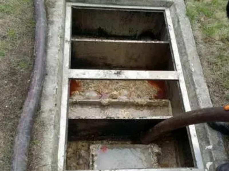 市北隔油池清理